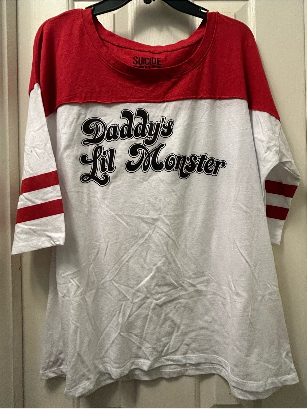 Harley Quinn 'Daddy's Lil Monster' Red & White Baseball Tee